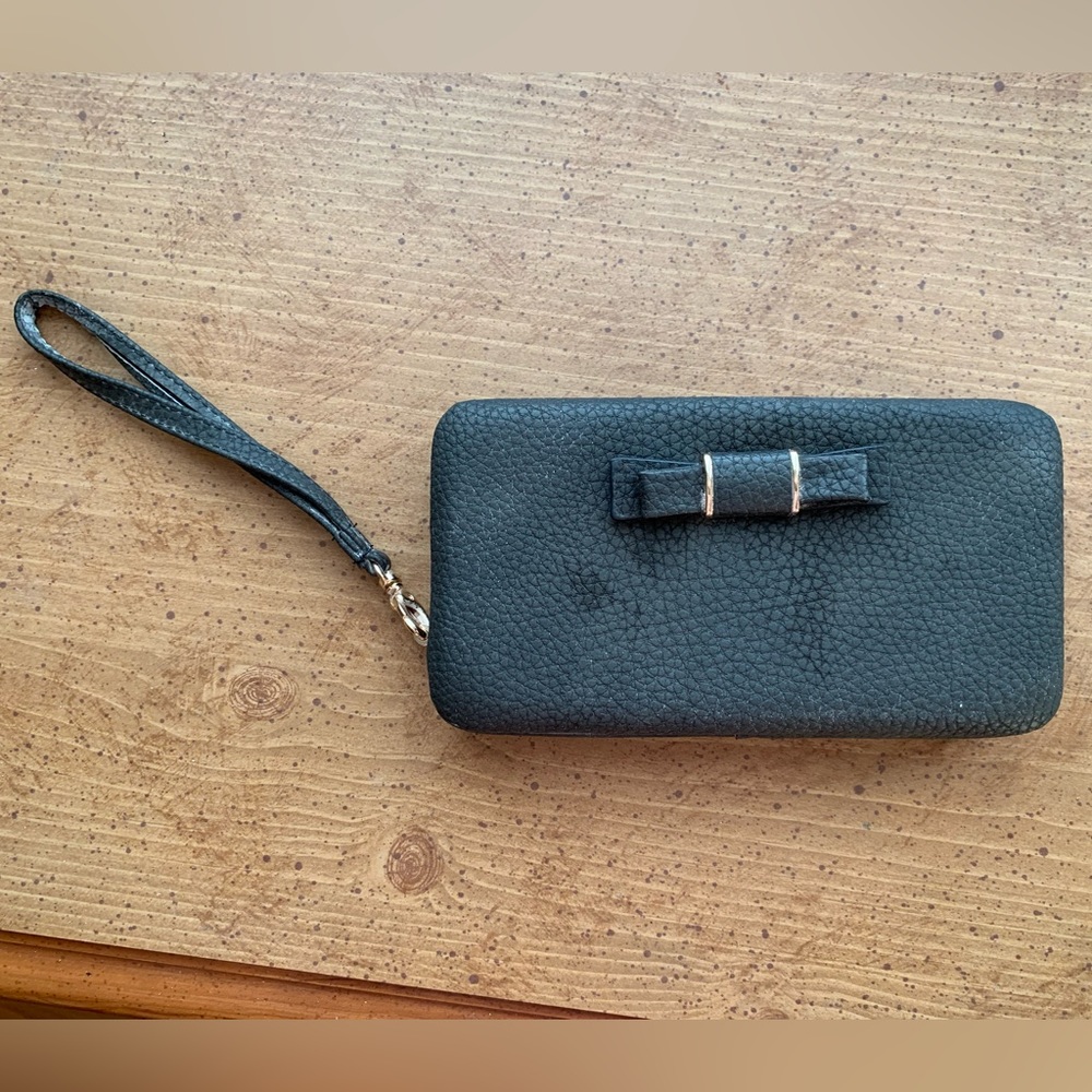 Black Wallet Wristlet With Bow